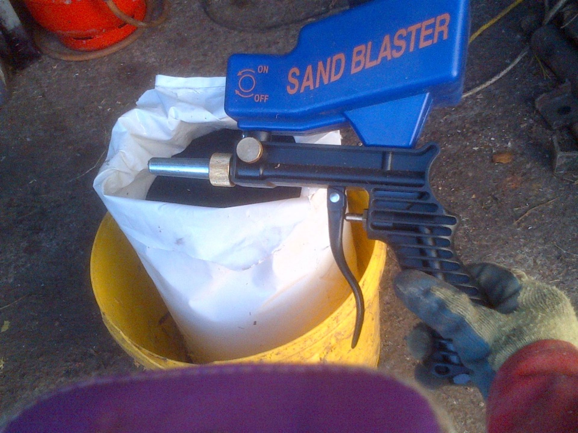 Sand blaster and grit Stored near Langley,