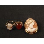A gold mounted cameo brooch,