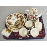 A large quantity of Colclough Royale pattern tea/dinner service,