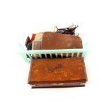 Sundries to include an oak cigarette box,