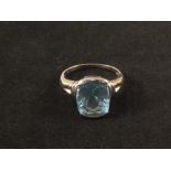 A 9ct white gold single stone aquamarine ring