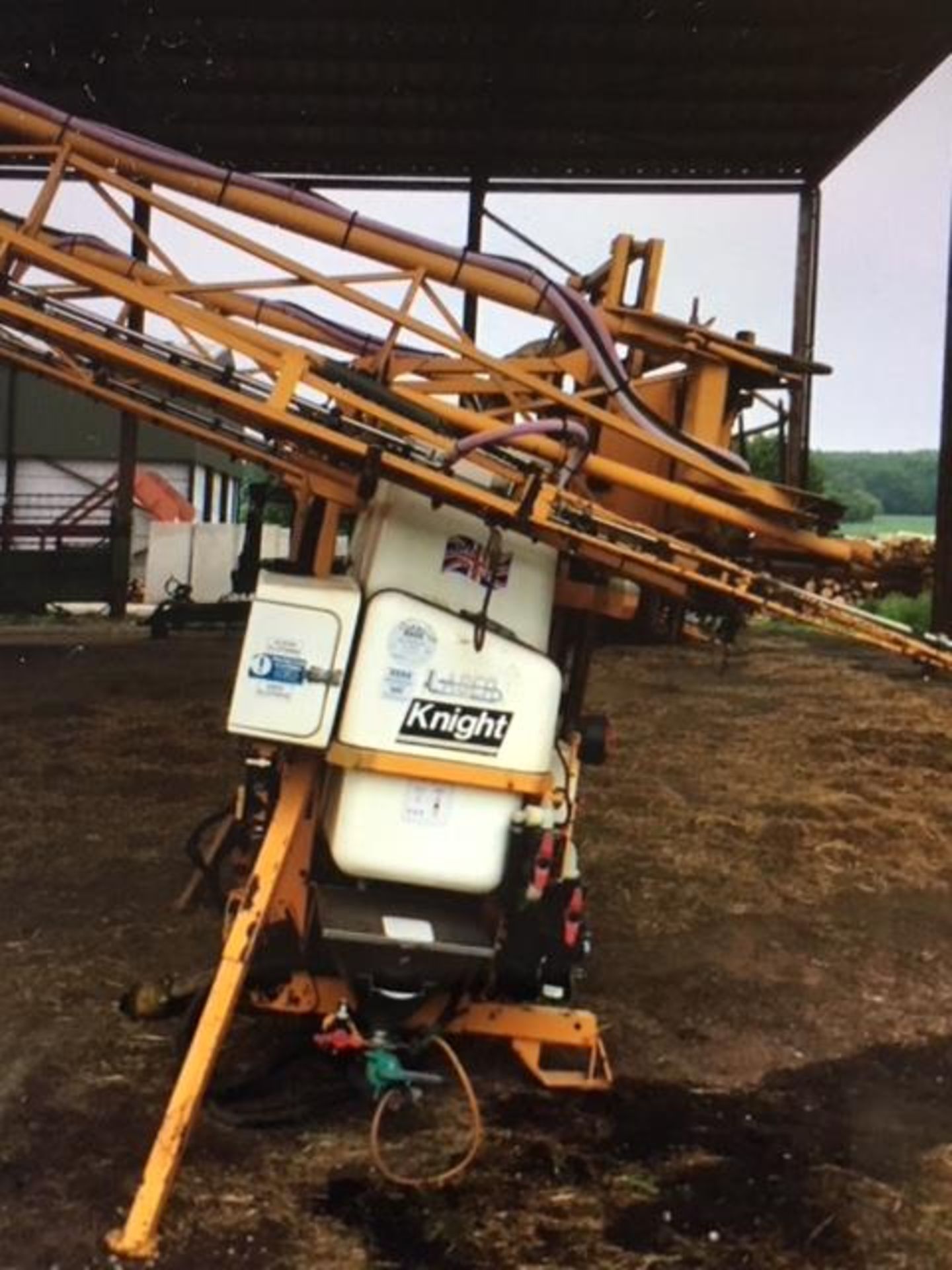 Knight sprayer, 2002, good working order, 24m gullwing boom, 1,100 ltr tank. Stored near Beccles. - Image 5 of 5