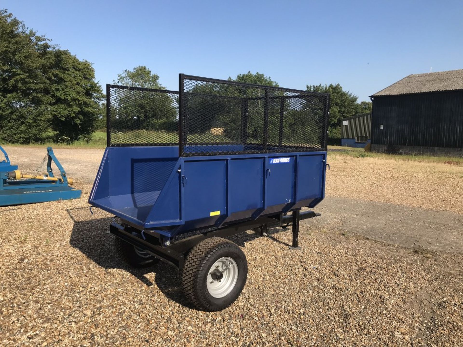 1 1/2T Dump tipping trailer with fixed sides and extensions Stored near Woodbridge