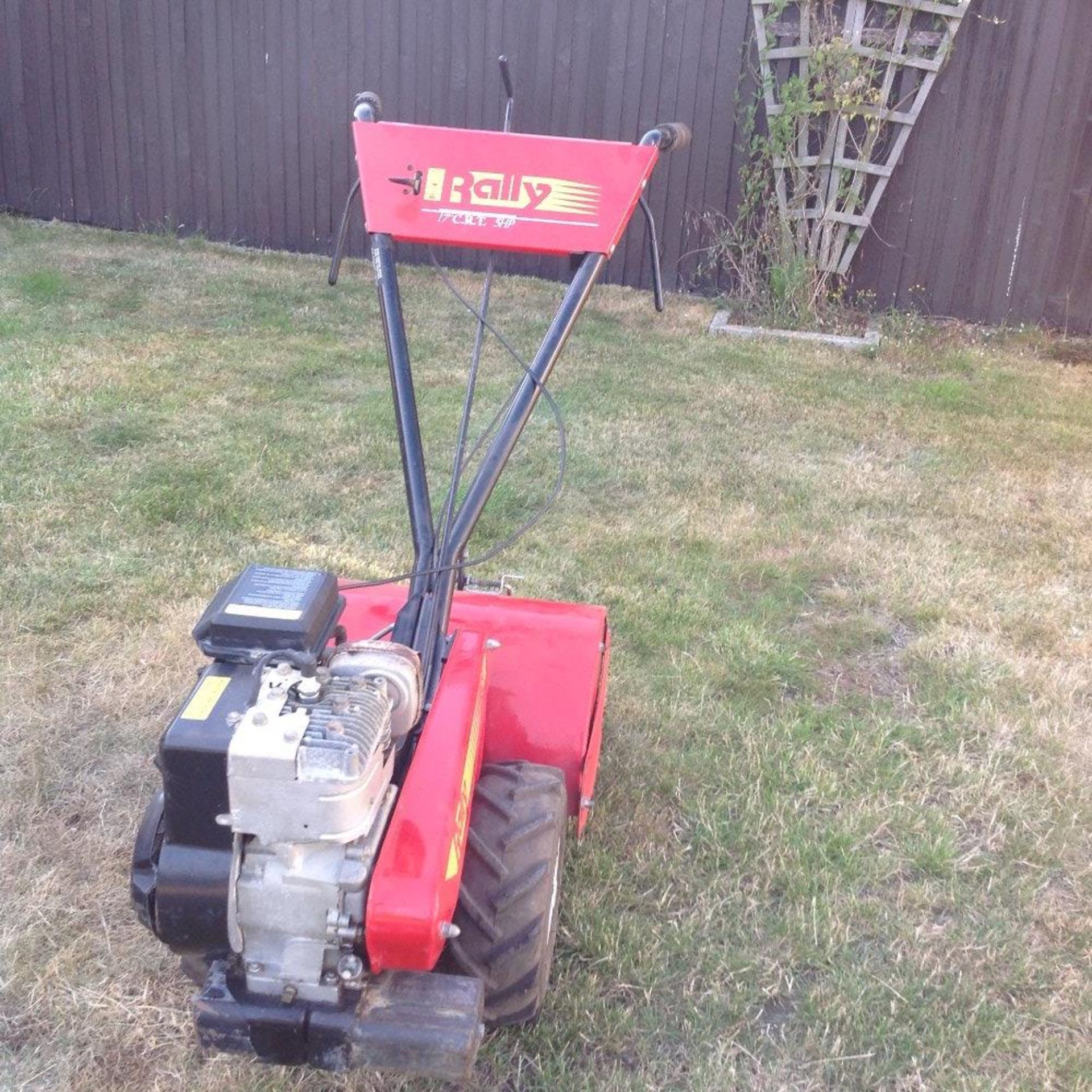 Rally rotavator with 5HP Briggs and Stratton engine. Having a clear out, unused for past 2 years. - Image 5 of 5