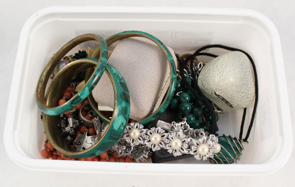 A box of various costume jewellery including malachite bangles and a garnet cameo