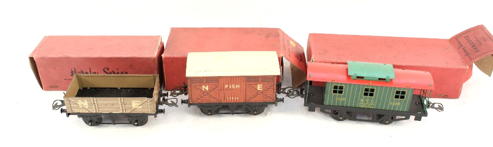 Boxed Hornby 0 gauge rolling stock, W603 wagon (2), RS699 fish van, RS687 caboose, - Image 2 of 2