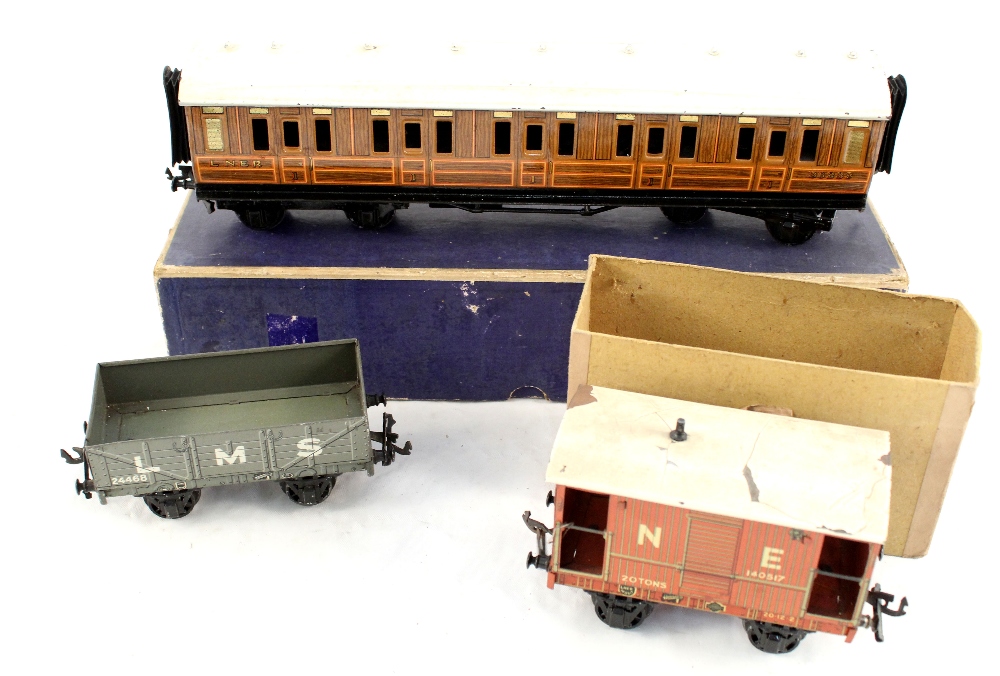 A boxed Bassett Lowke 2577 0 gauge LNER coach,