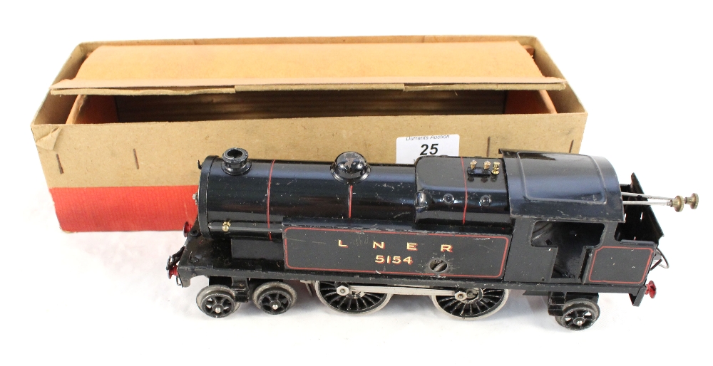 A boxed Hornby 0 gauge 4-4-2 LNER loco No.