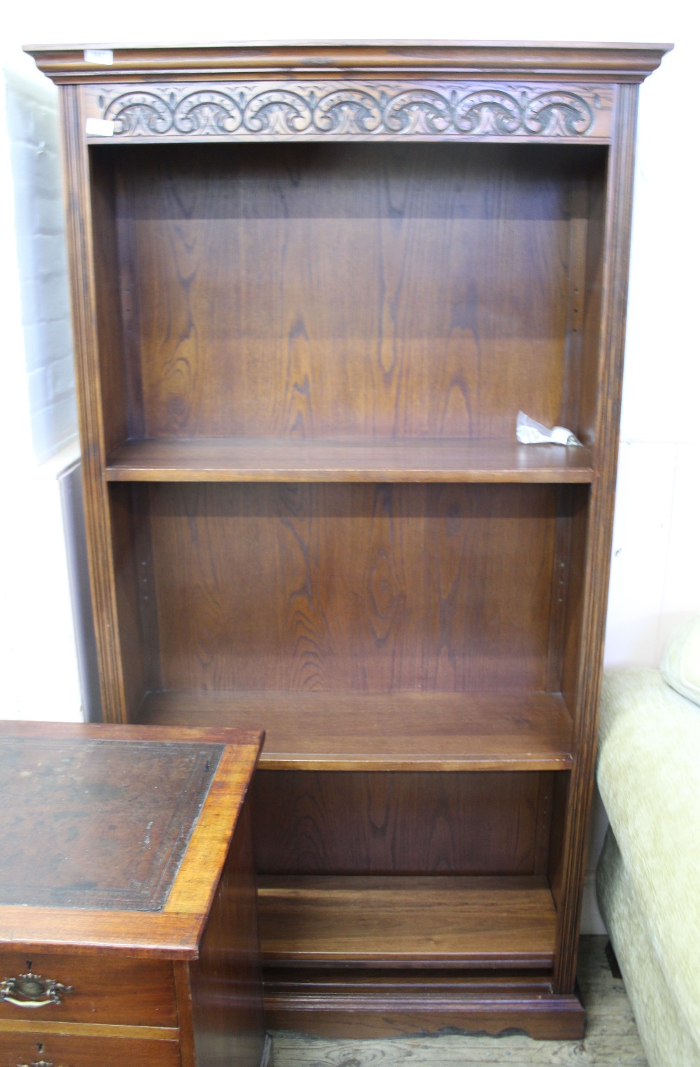 An Old Charm adjustable bookcase