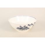A Lowestoft sugar bowl, blue and white with meandering flowers and fence pattern,