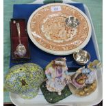 A boxed Royal Worcester Vine Harvest cake plate,