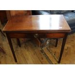 A 19th Century mahogany gate leg tea table