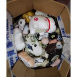 Various pig ornaments and money boxes (two boxes)