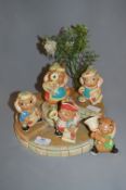 Pendelfin Model Stand and Five Musician Figures
