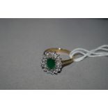 9cT Gold Dress Ring Set with White & Green Stones