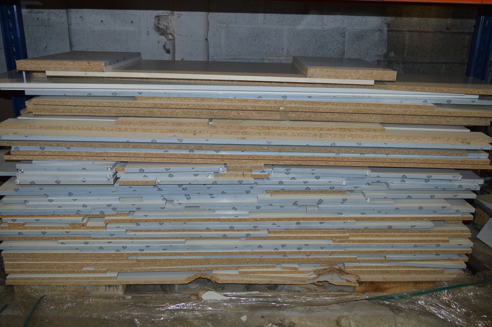 *Pallet of High Gloss White Kitchen Unit Component