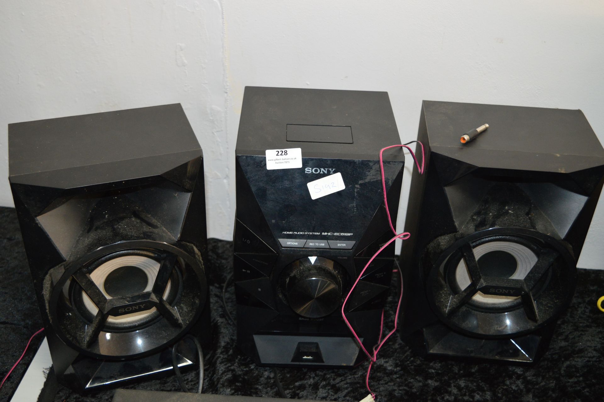 Sony Home Audio System MHCEC619IP