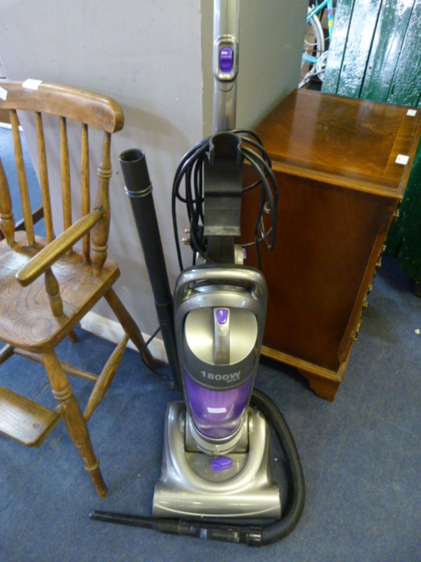 Tesco Upright 1800W Vacuum Cleaner