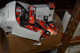 *100 Boxes of Five Star Staples 585835
