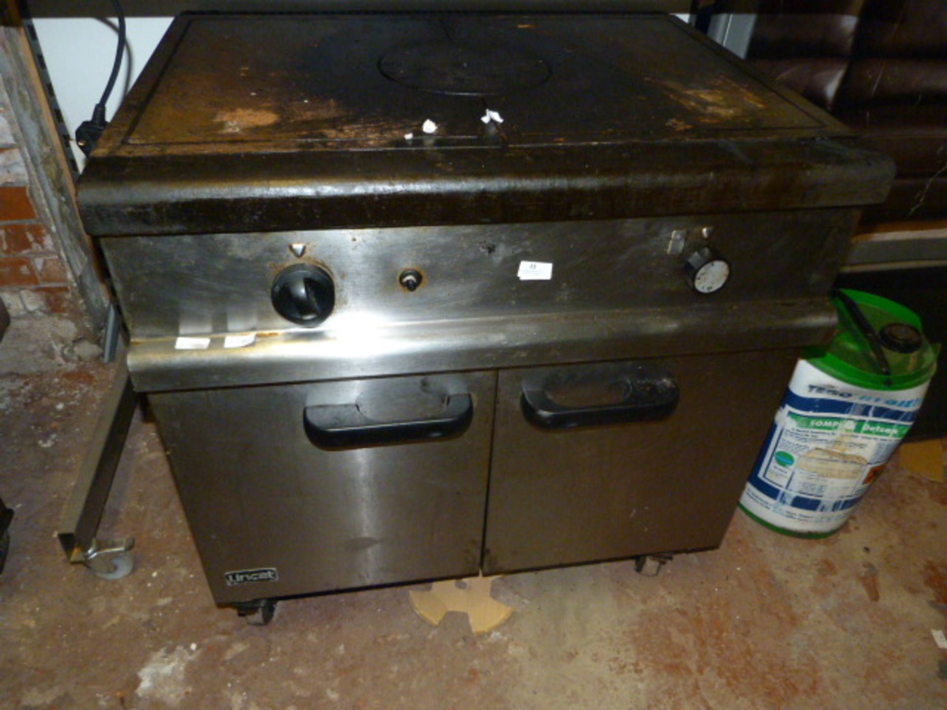 *Lincat Flat Top Commercial Cooker over Oven