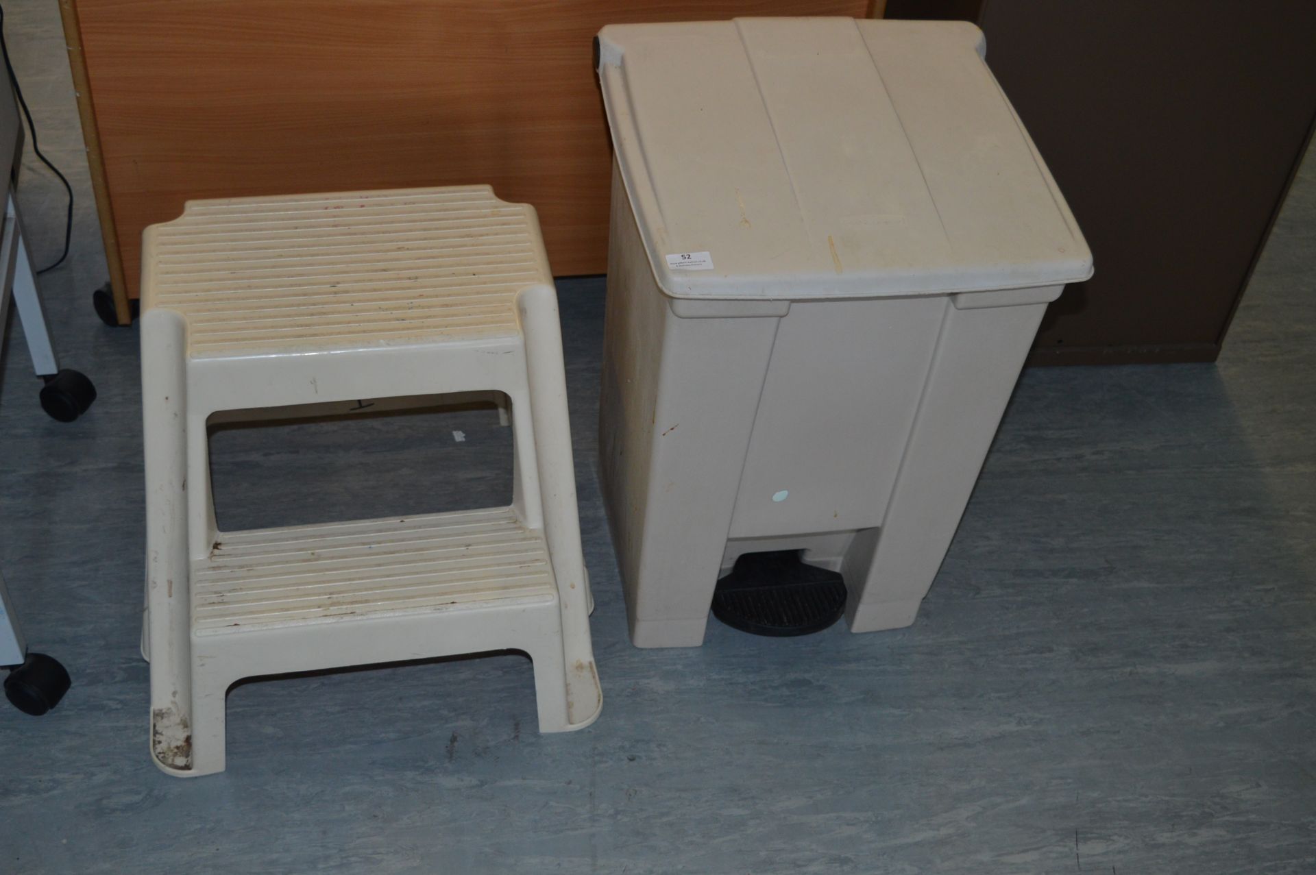 *Plastic Waste Bin and and a Set of Steps