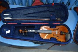 *Quarter Size Training Violin with Bow in Carry Ca