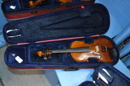 *Quarter Size Training Violin with Bow in Carry Ca