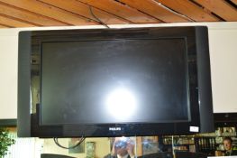 Philips 32" TV with Wall Mount