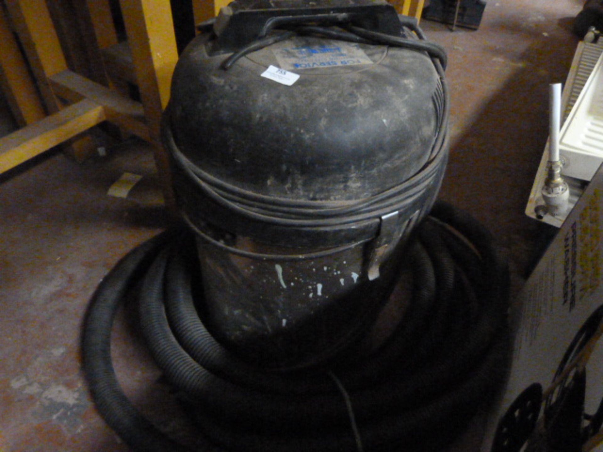 Industrial Vacuum Cleaner