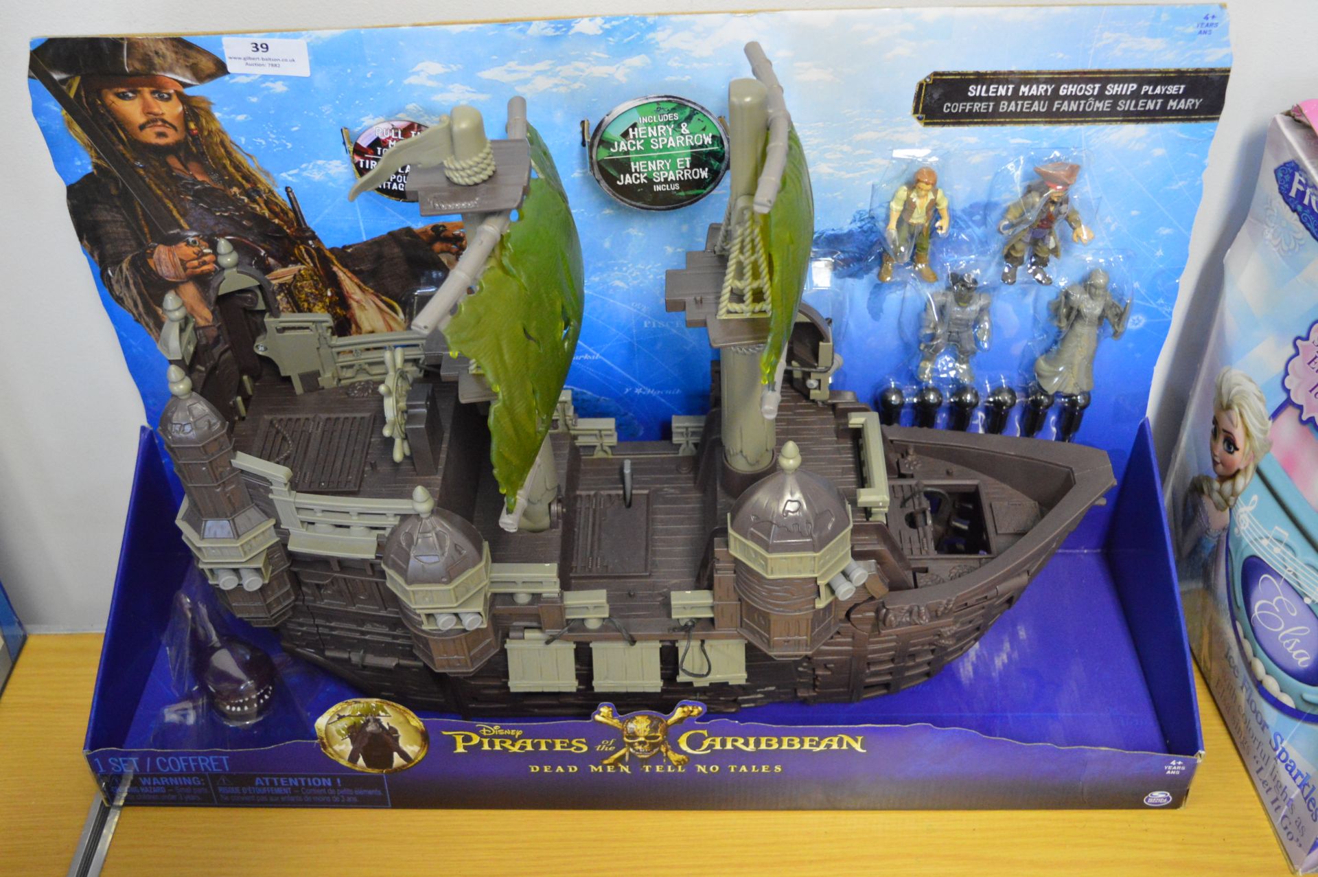 *Disney Pirates of the Caribbean - Silent Mary Ghost Ship Play Set