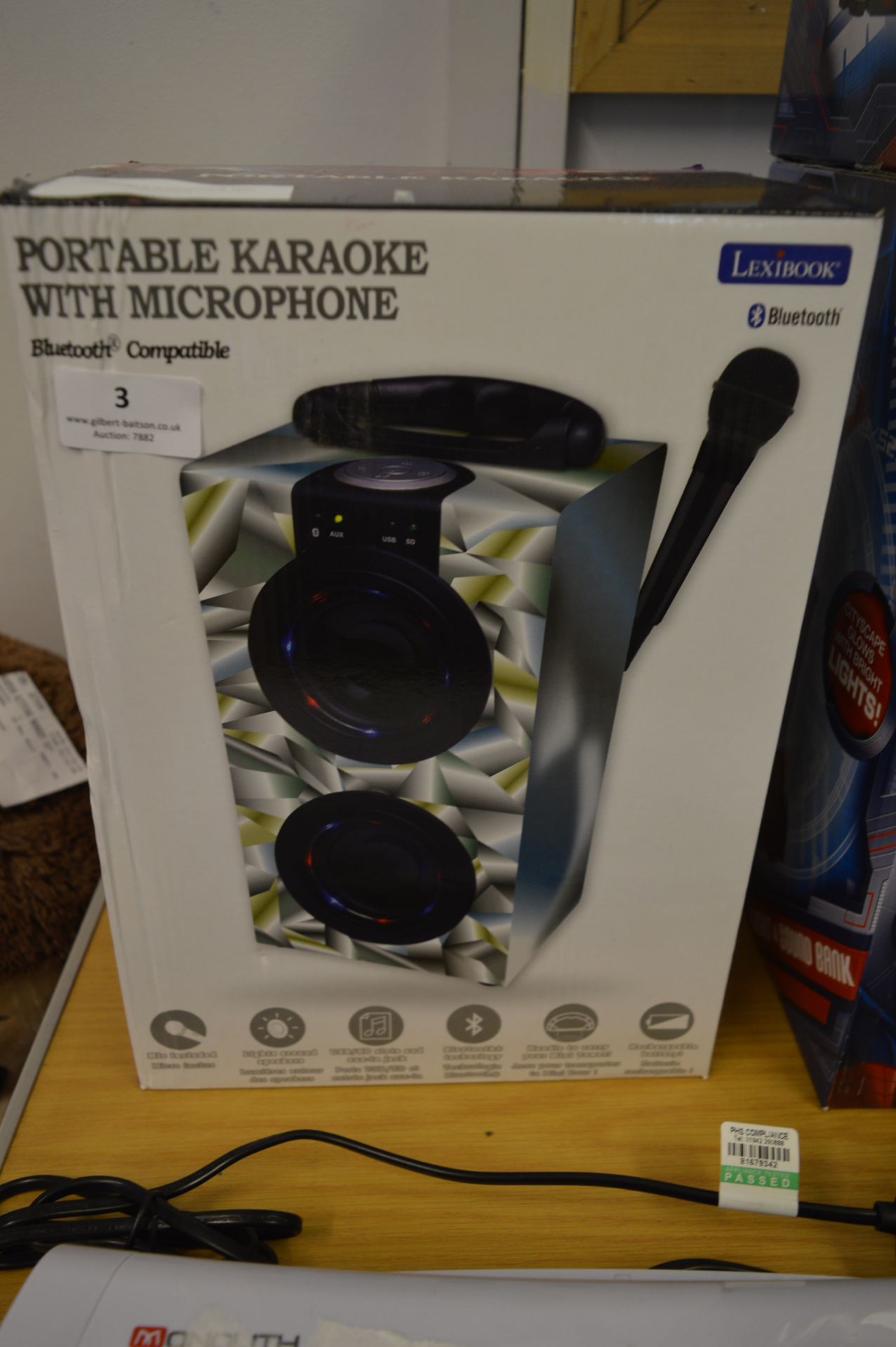 *Portable Karaoke & Mic