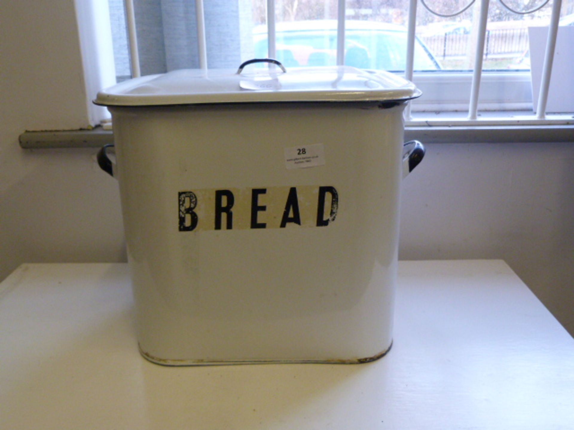 Enamel Bread Bin with Lid