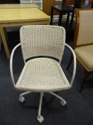 Tubular Steel Gas Lift Office Chair with Green Rat