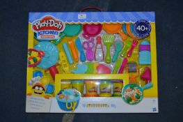 *Play-Doh Kitchen Creations Chef Set