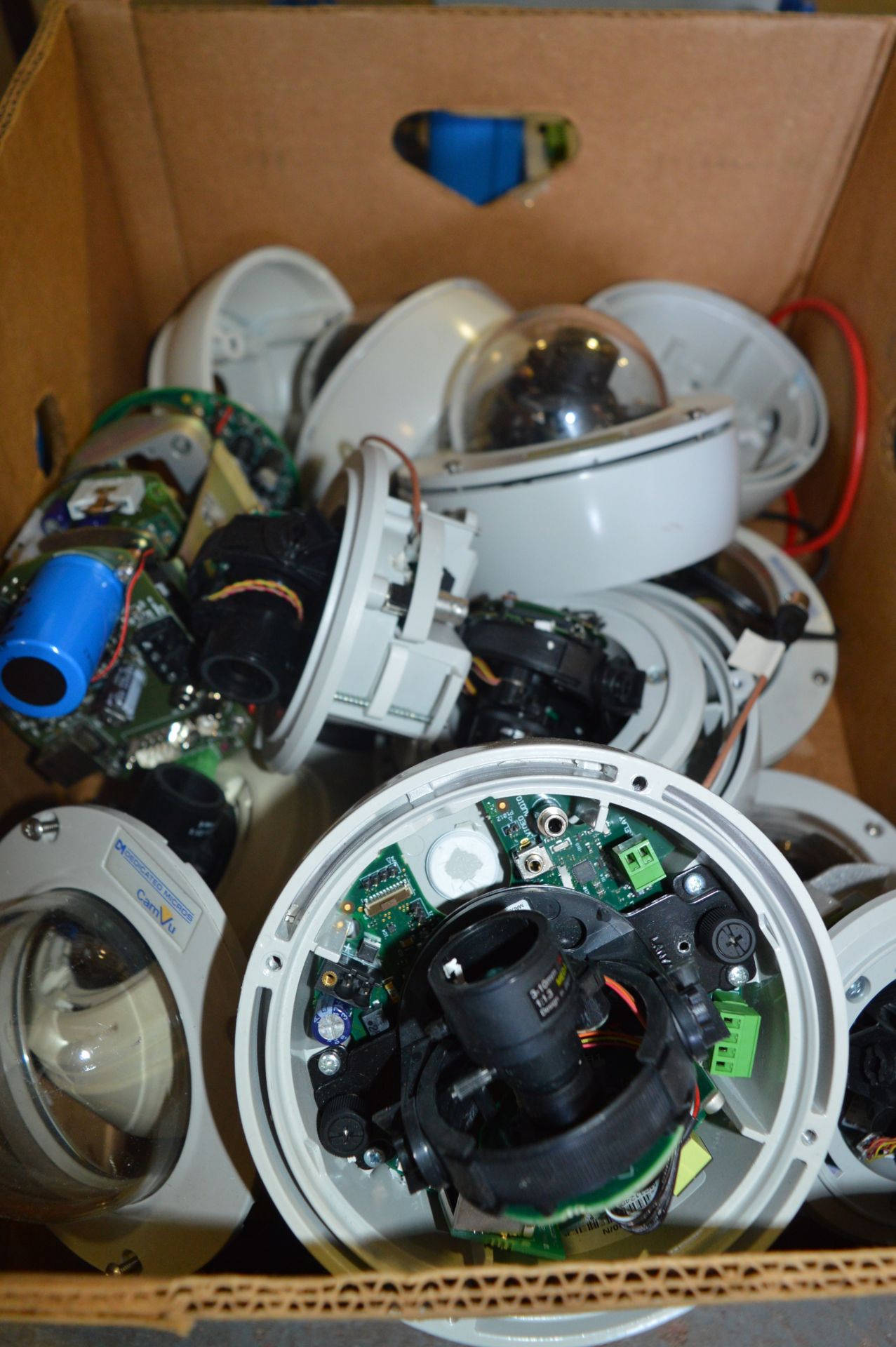 *Box Containing CCTV Dome Cameras with Cases