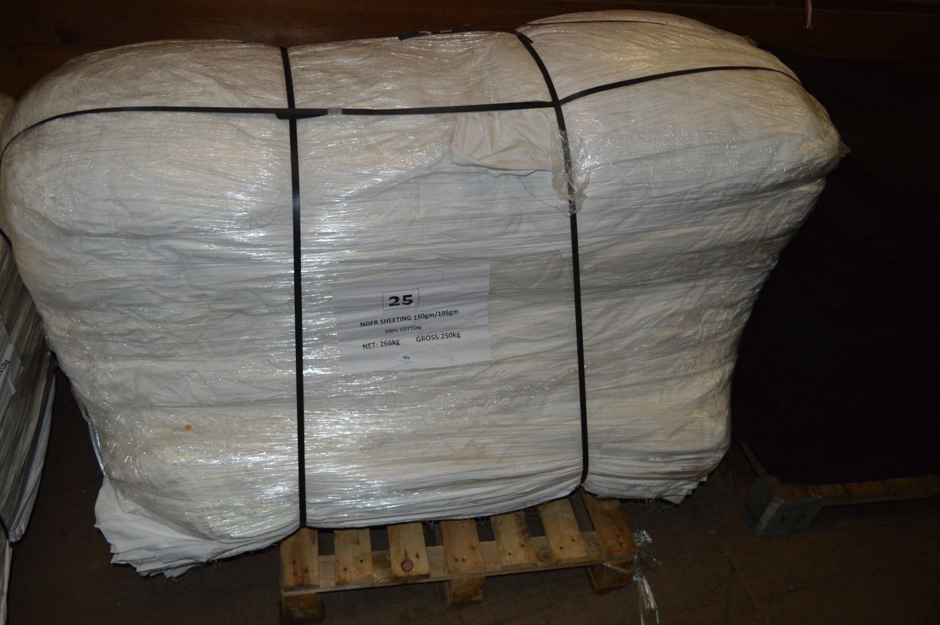 *Pallet Containing 266kg of 100% Cotton Canvas Sheeting 3m-10m Pieces P.ref-25