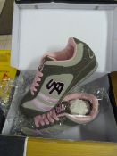 Girl's SB Trainers Size: 6.5 (Grey & Pink)
