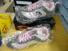 Girl's SB Trainers Size: 8 (Grey & Pink)