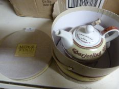 *Arthur Wood Darjeeling Teapot in Presentation Box