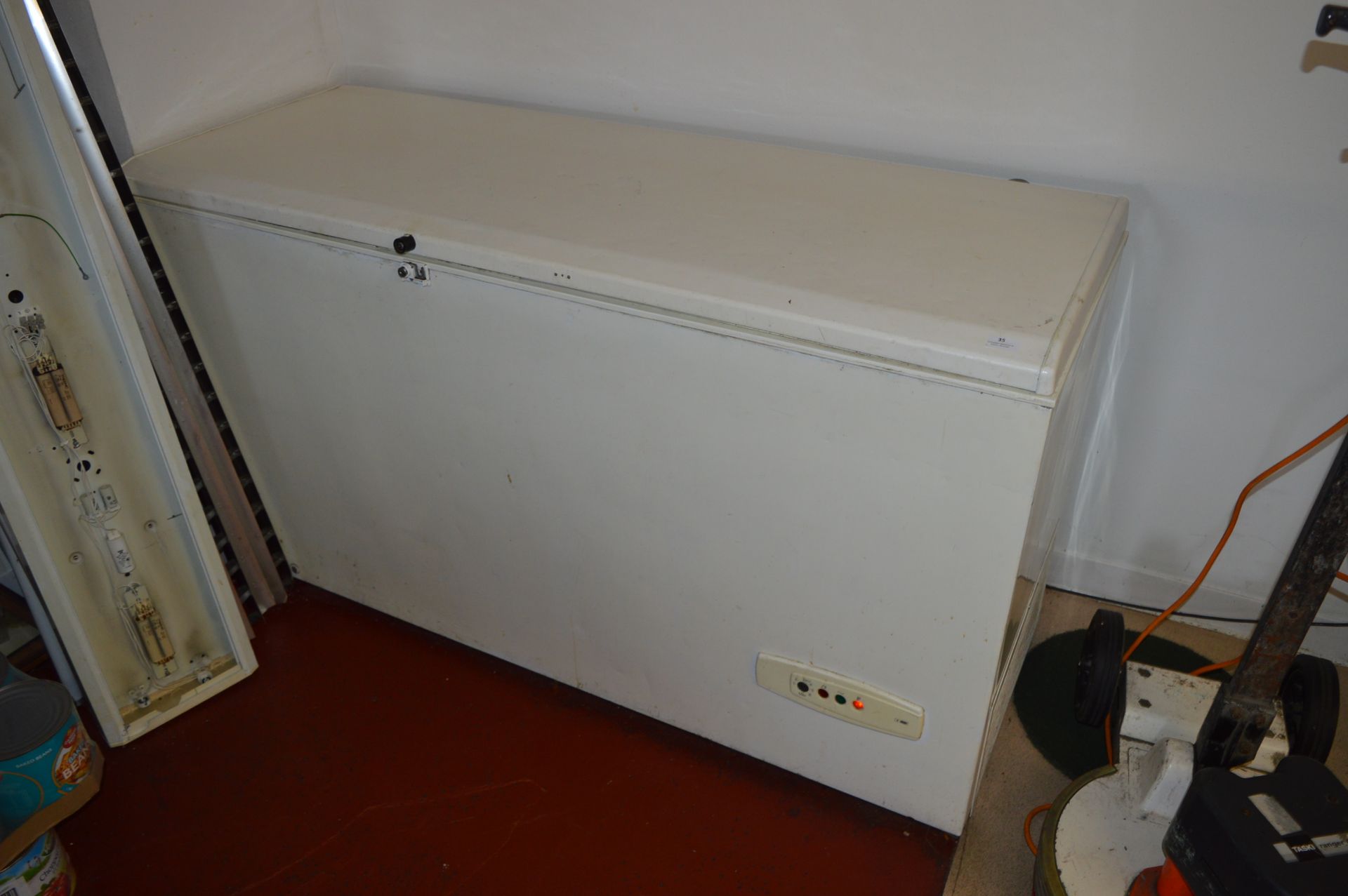 *17cbft Chest Freezer