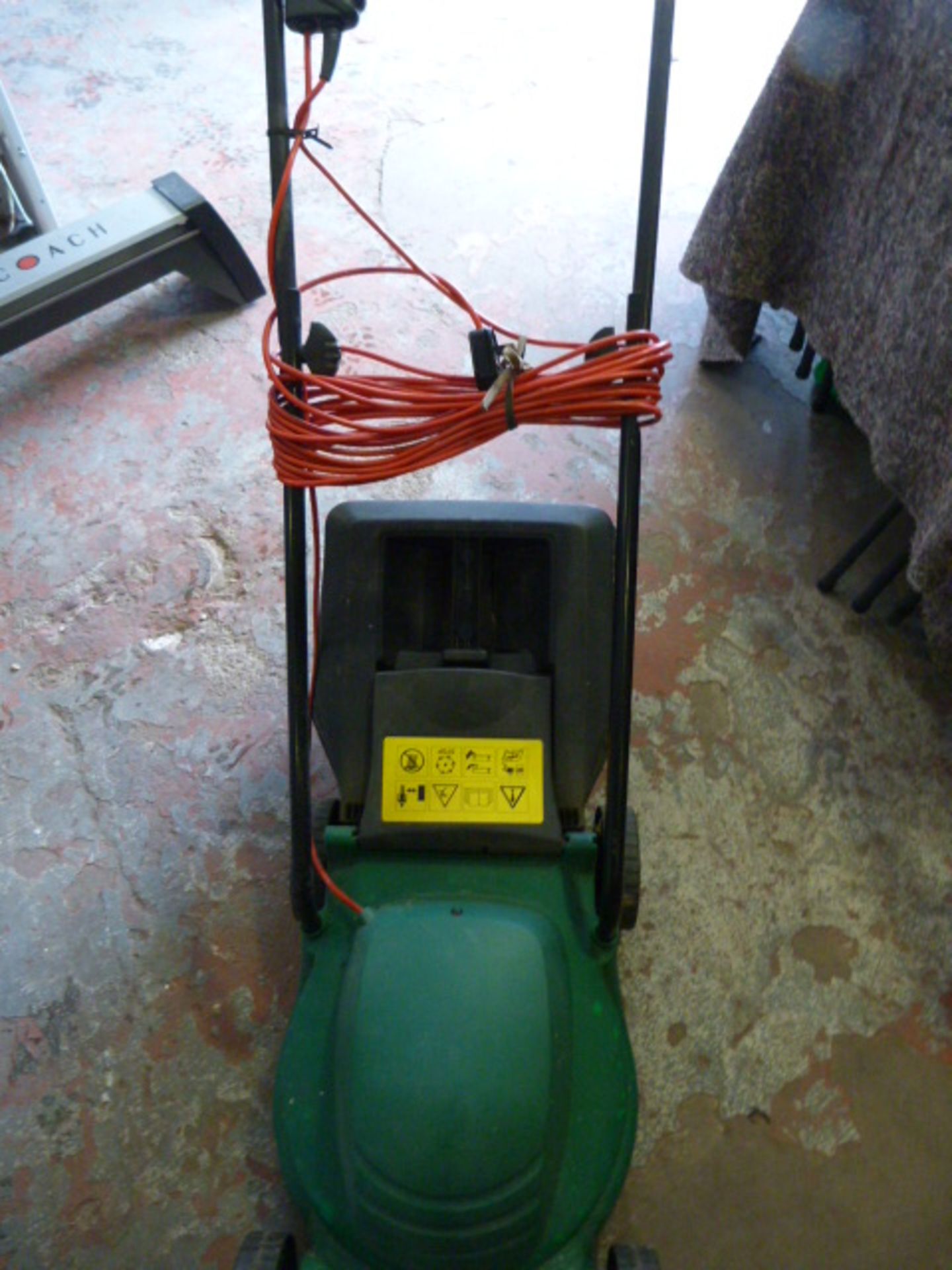 Qualcast Easi-Trak 32 Electric Lawnmower