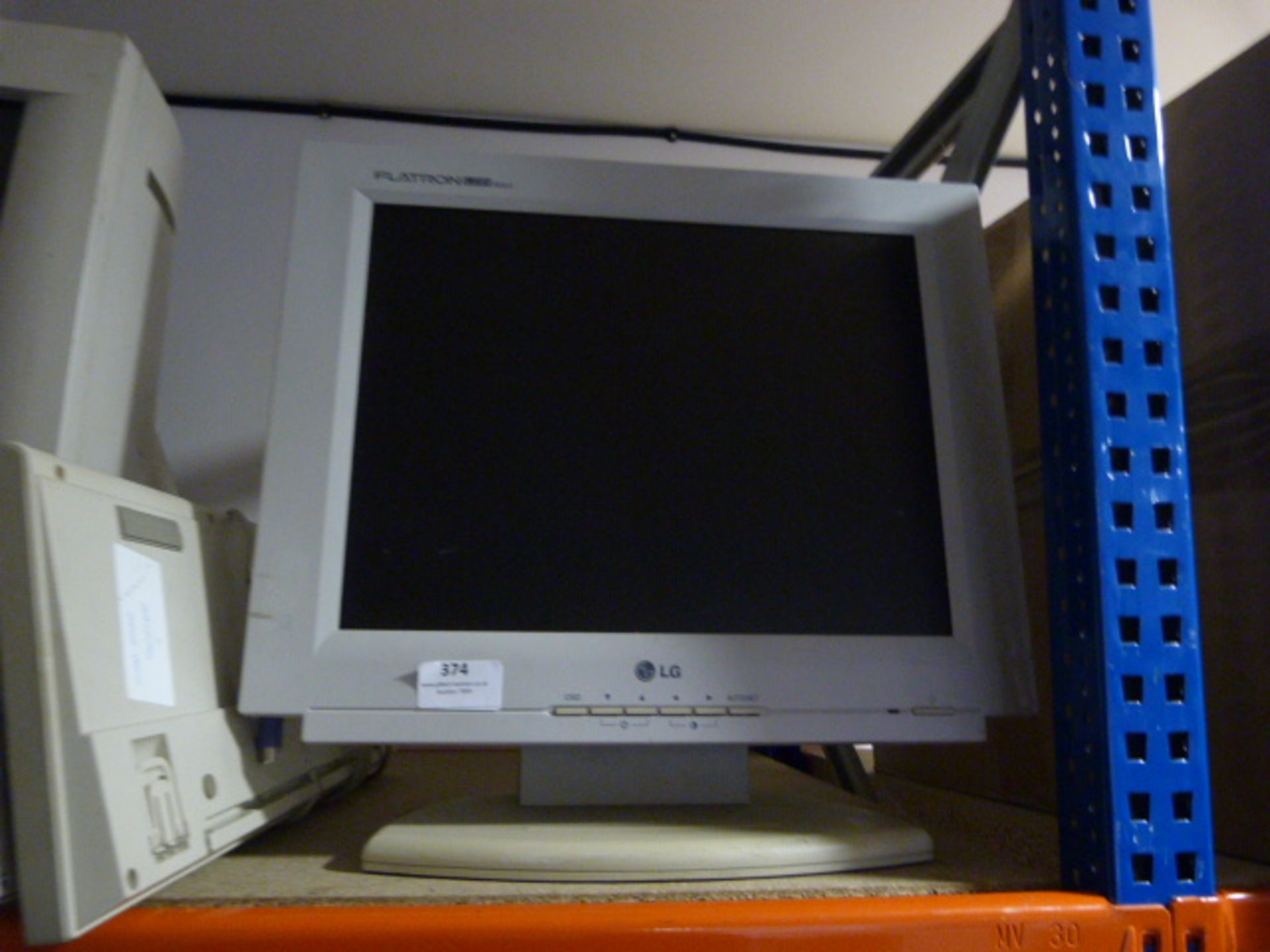 *Flatron LCD Computer Monitor with Keyboard