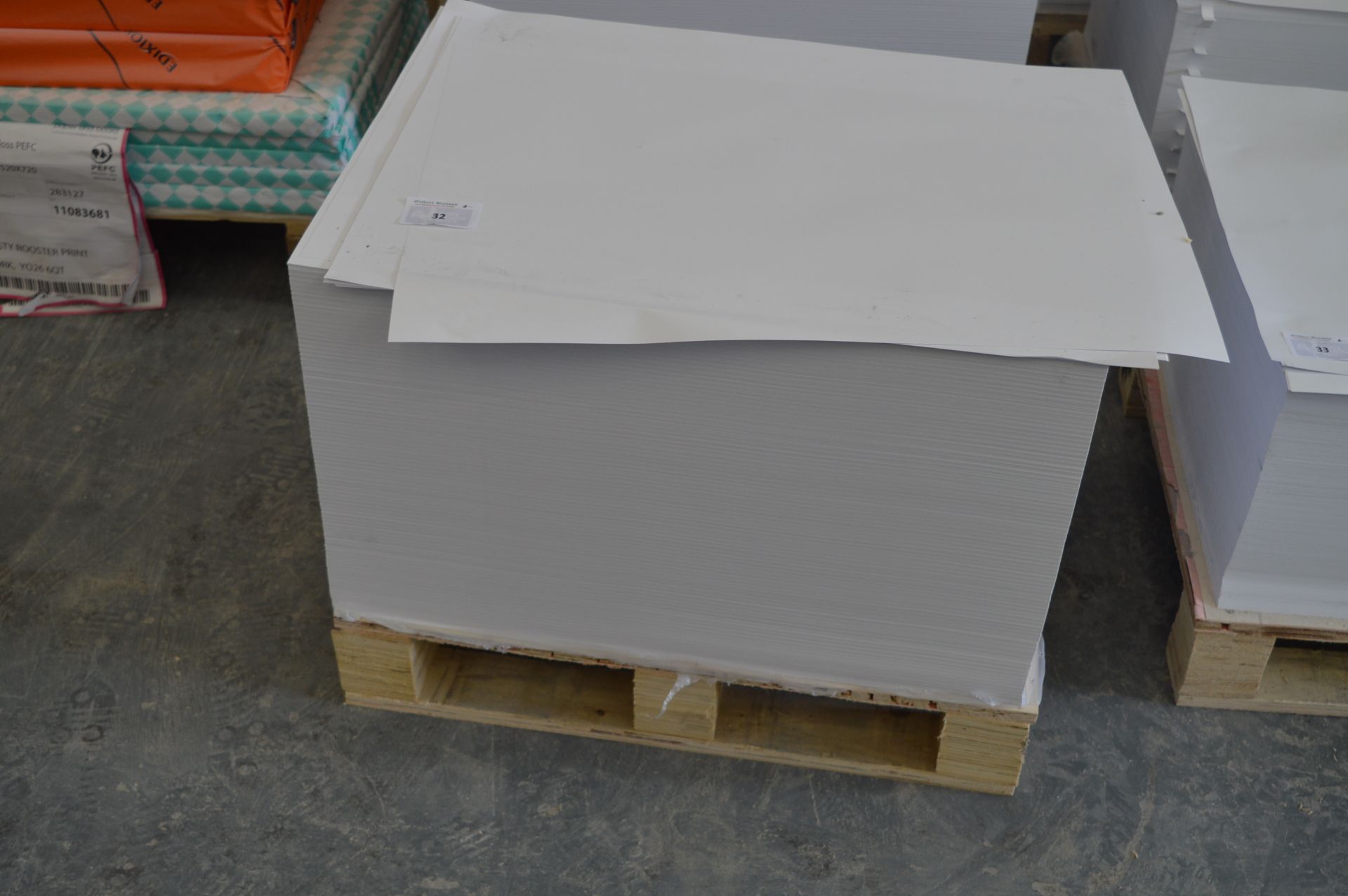 *Approximately 1500 Sheets of 175gsm Gloss SR-A2 P