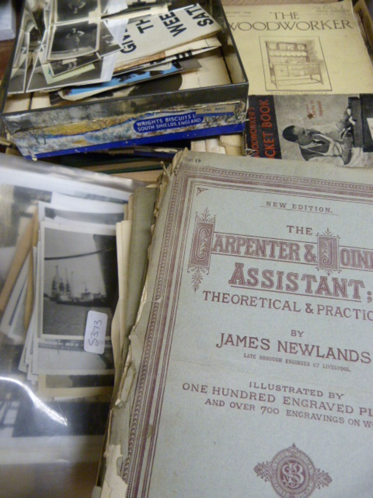 Box Containing Various Vintage and Antique Carpent