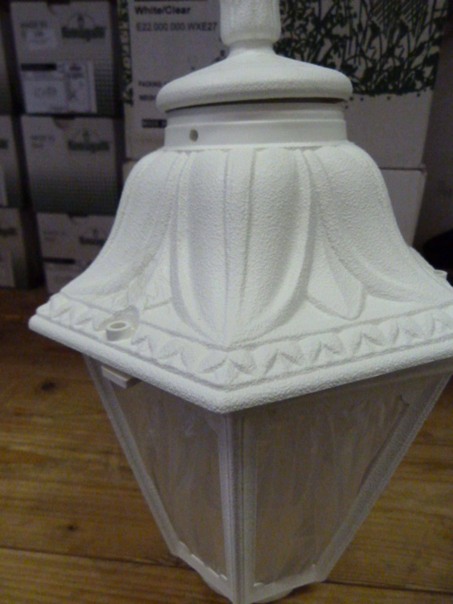 *Anna Lantern Model:E27 (White/Clear)