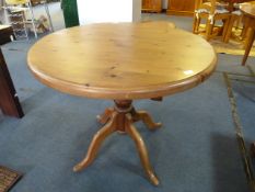 Circular Pine Dining Table on Single Pedestal