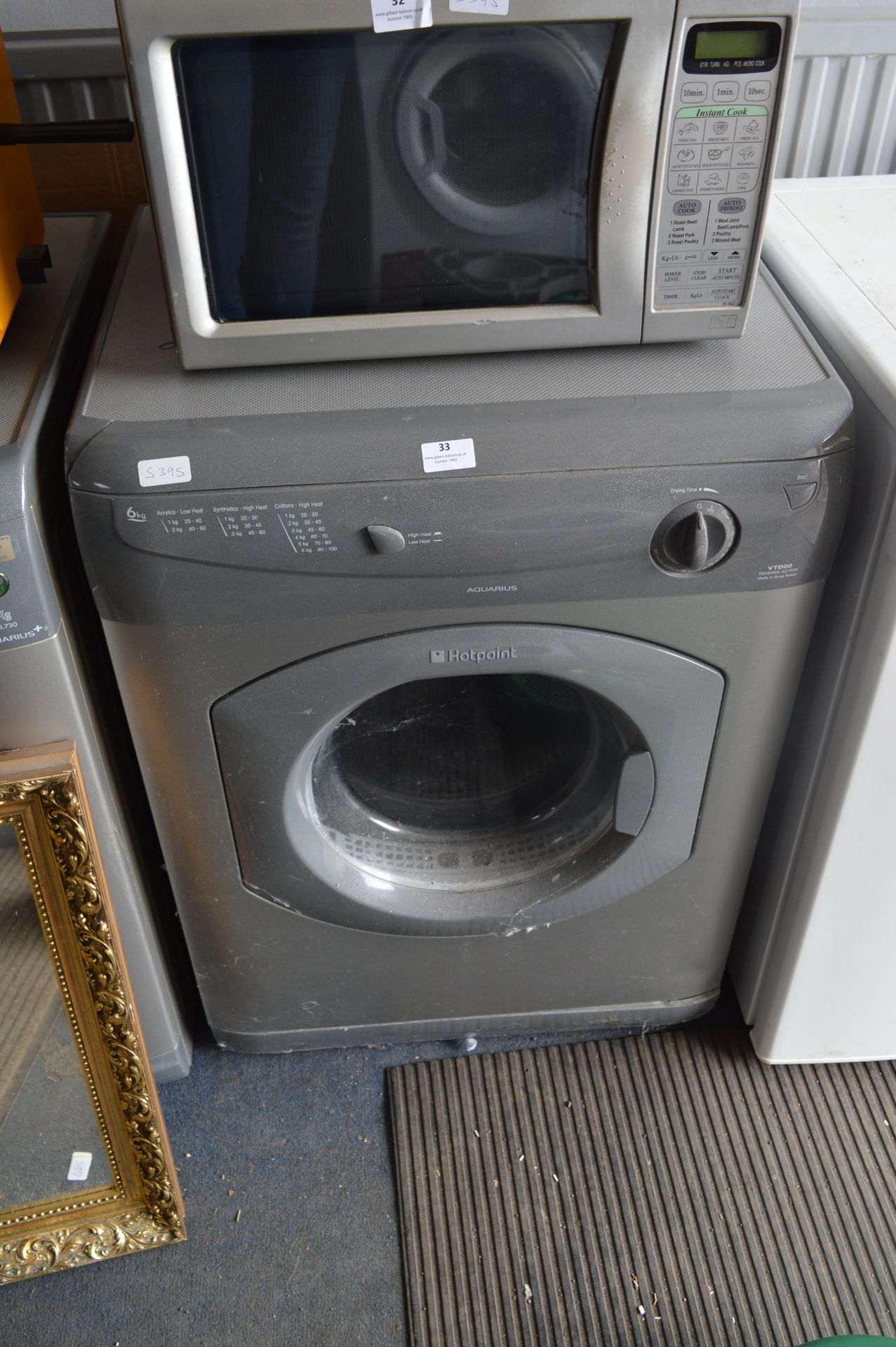 Hotpoint Aquaris VTD00 6kg Dryer