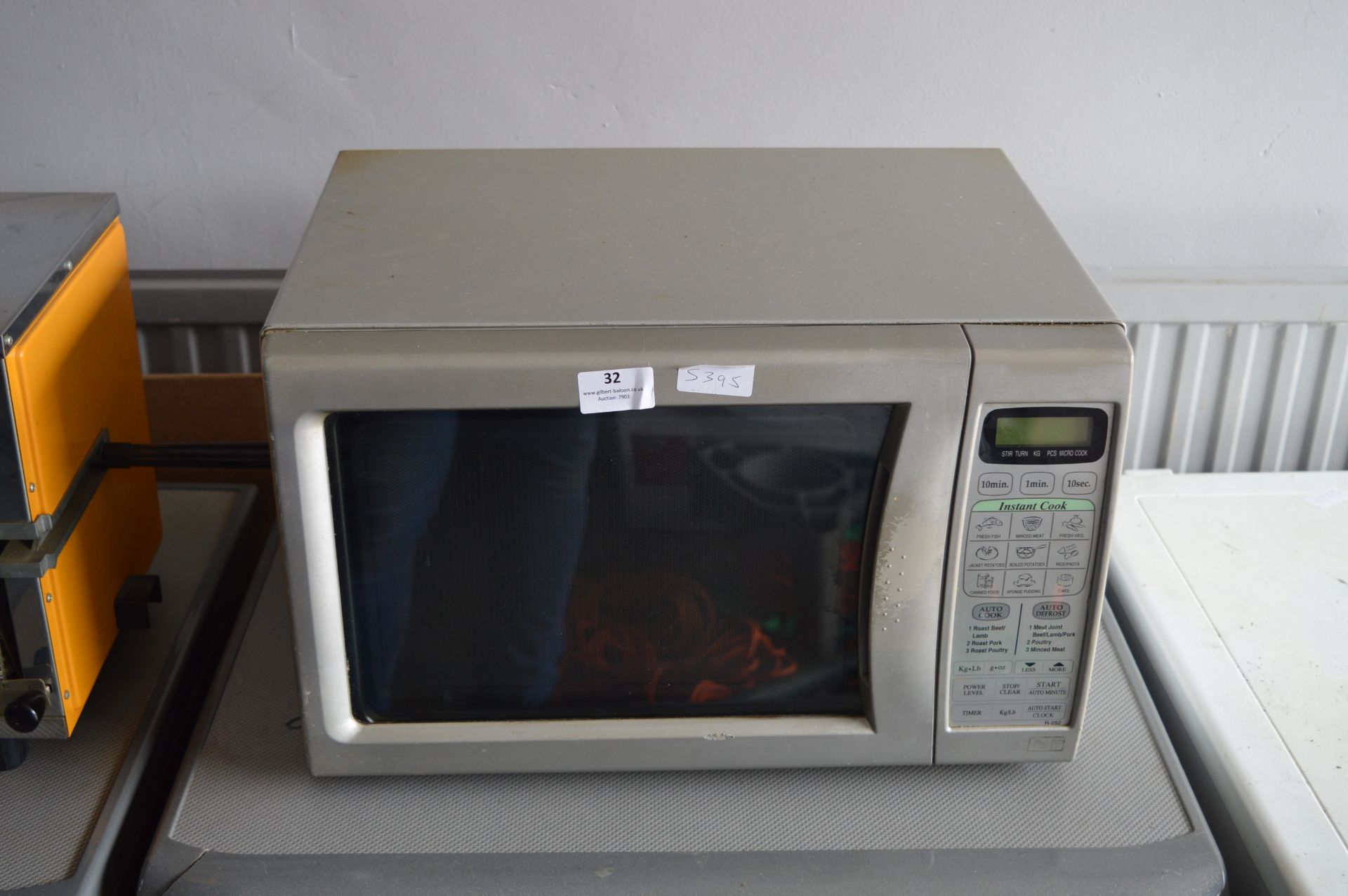 Microwave Oven