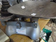 *Set of Kitchen Scales with Weights