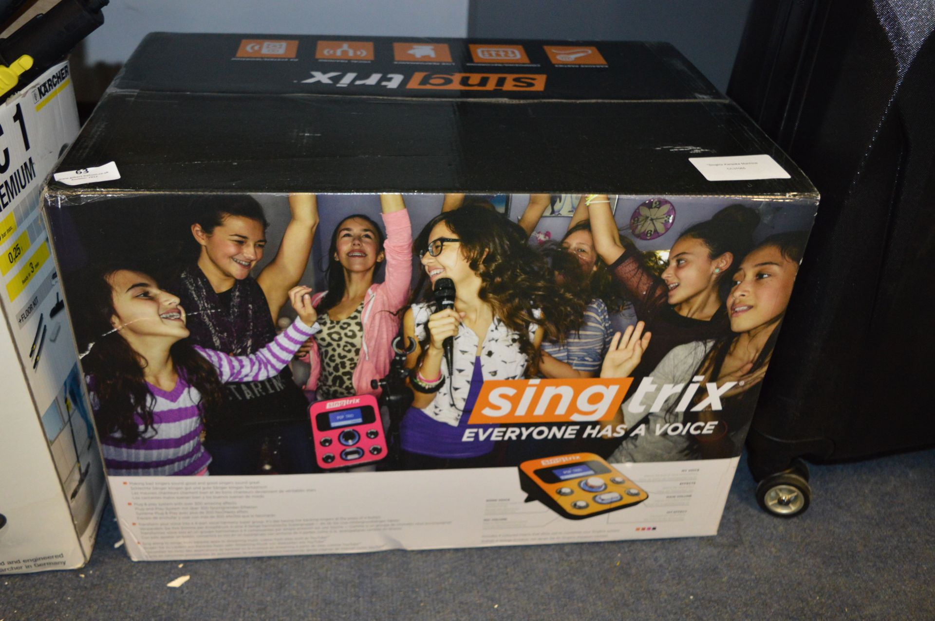 *Singtrix Karaoke Machine